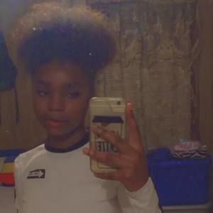 Meet your Posher, Janay